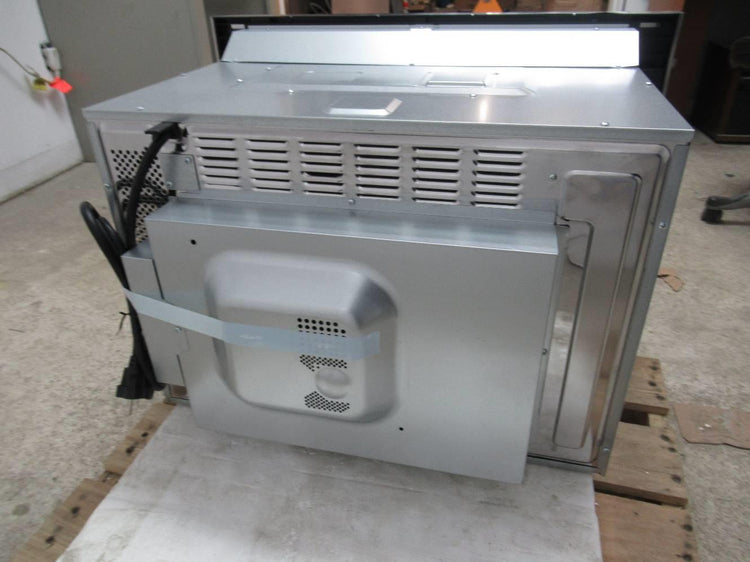 Bosch 800 Series 30" SS True Convection Sensor Cook Speed Oven HMC80152UC