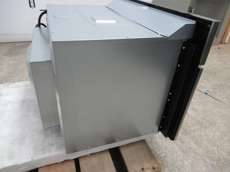 Bosch 800 Series 30" SS True Convection Sensor Cook Speed Oven HMC80152UC