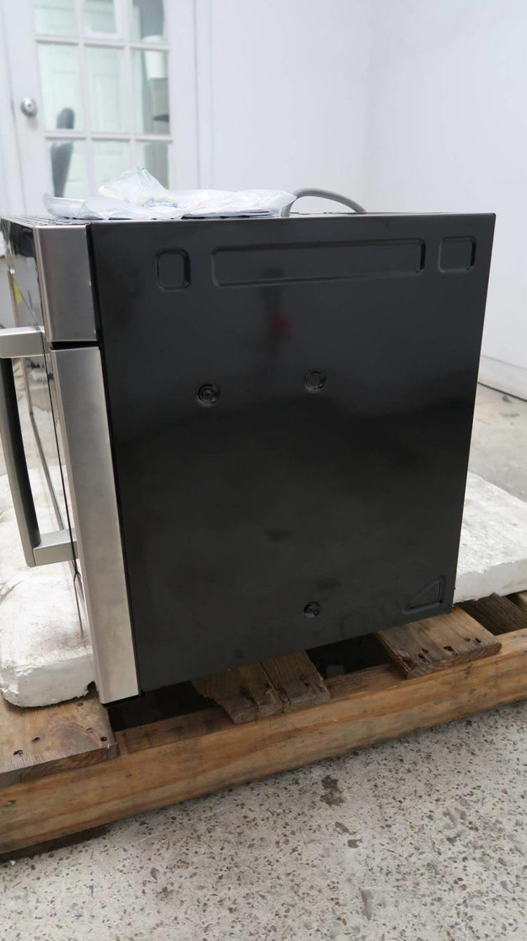 Bosch Benchmark 30" SS 385 CFM Convection Over-the-Range Microwave HMVP053U - Alabama Appliance