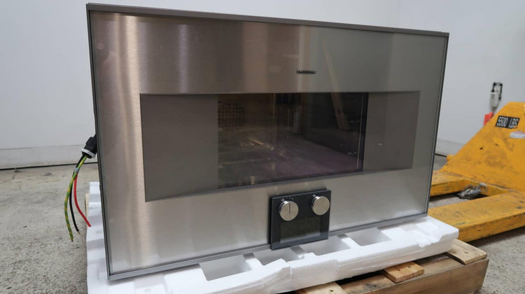 Gaggenau 400 Series 30" SS 1.5 cu.ft Cap Non-Plumbed Combi-Steam Oven BS464610