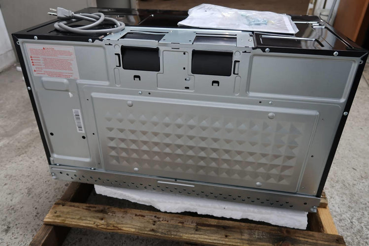 Bosch Benchmark 30" SS 385 CFM Convection Over-the-Range Microwave HMVP053U