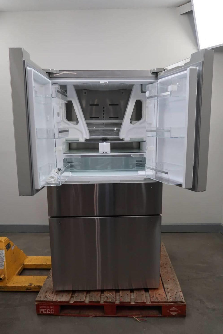 Bosch 800 Series 36" SS Counter Depth French Door Smart Refrigerator B36CL80SNS