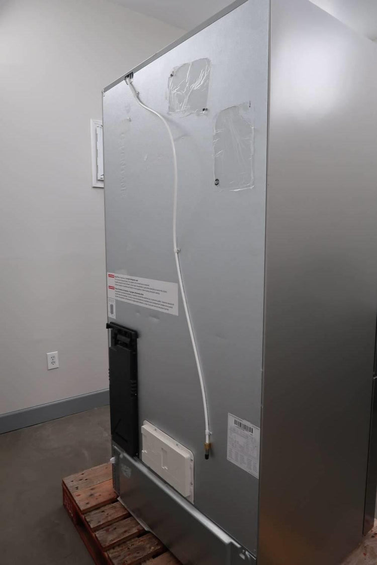 Bosch 800 Series 36" SS Counter Depth French Door Smart Refrigerator B36CL80SNS