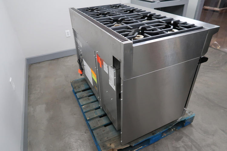 Viking 48" '19 8 Burners SS Pro-Style Freestanding Gas Range VGR74828BSS