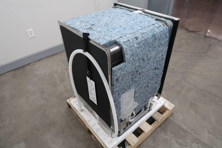 Bosch 300 Series SHXM63W55N 24" Fully Integrated 3rd Rack S. Steel Dishwasher