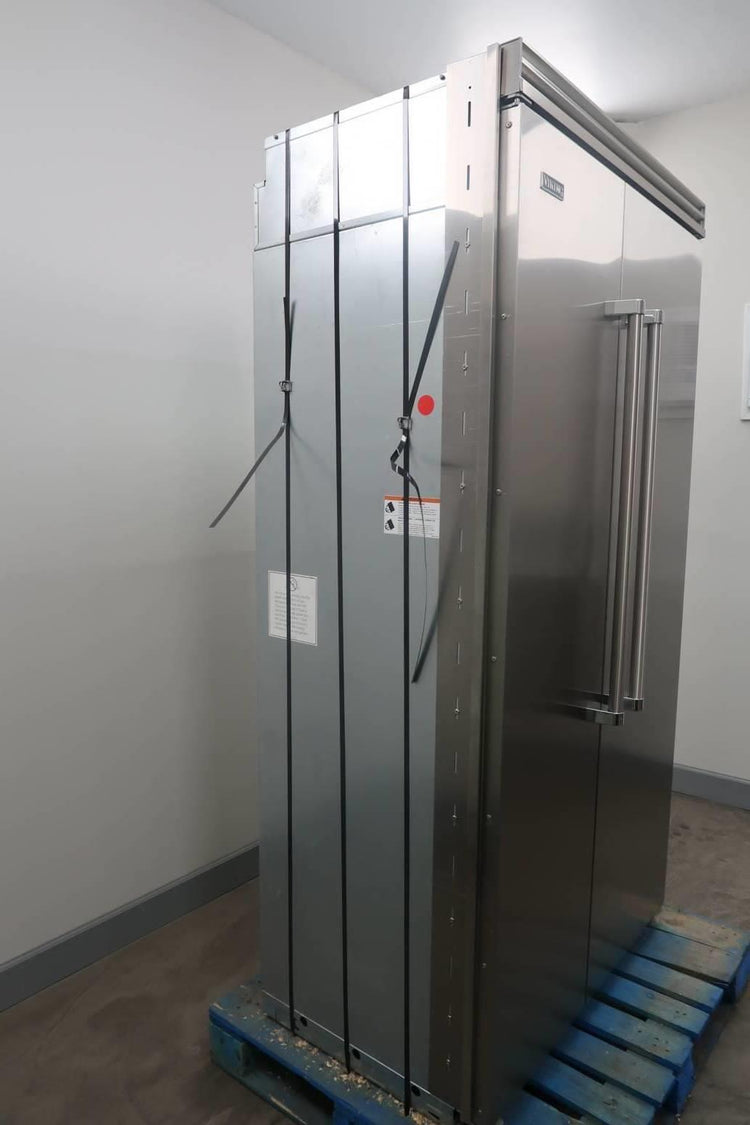 Viking 5 Series 19 42" 25.3 cu.ft Built-in Side by Side Refrigerator VCSB5423SS