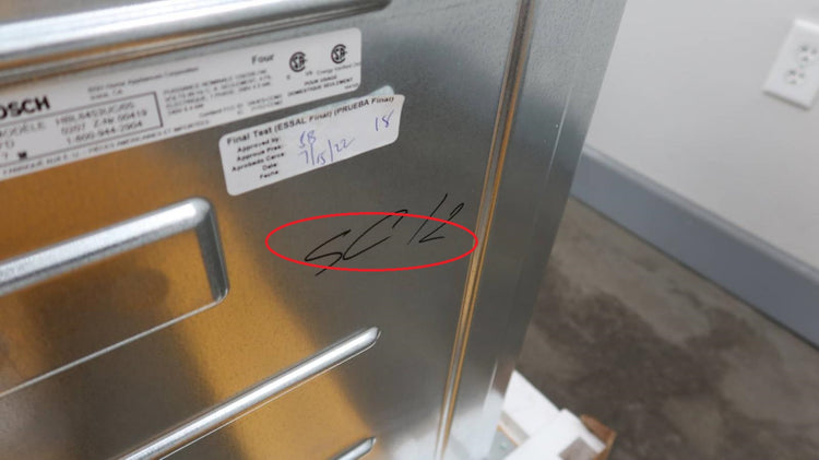 Bosch 800 Series 30" SS Smart Wifi 4.6 Cap Single Electric Wall Oven HBL8453UC