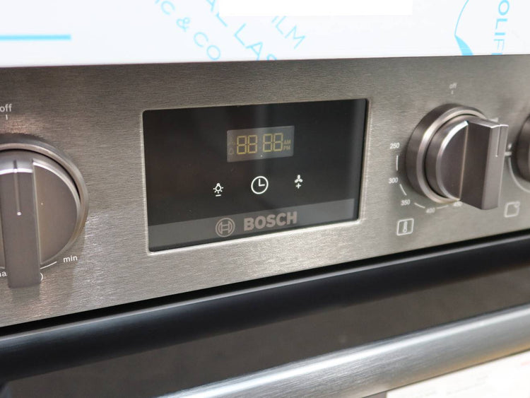 Bosch 800 Serie 30" BLK Stainless 5 Sealed Burners 3.6 cu.ft Gas Range HGS8045UC