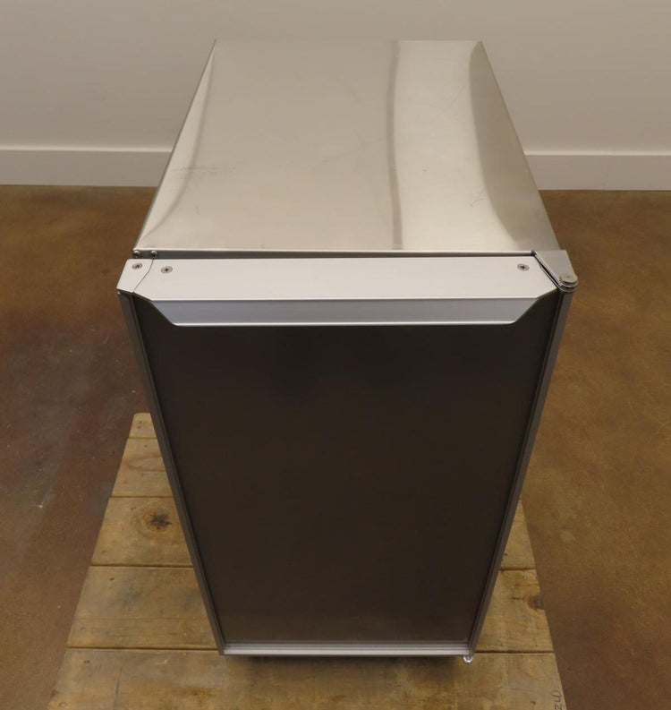 Scotsman DCE33PA1SSD 15" Gourmet Ice Under Counter Panel Ready Ice Maker