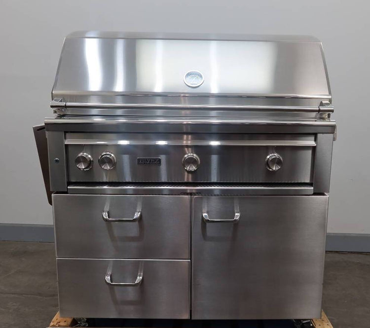 Lynx Professional Grill Series 42" 1 Trident Burner Freestanding Grill L42TRFLP