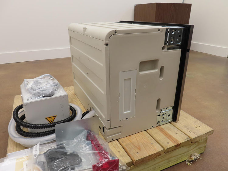 Thermador TCM24PS 24" Plumbed Personalized Beverage Smart Coffee Machine