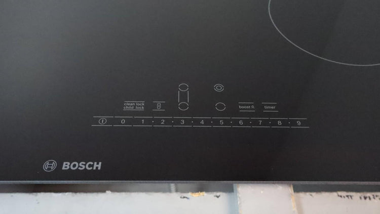 Bosch 30" 800 Series Ceramic Glass 4 Element BLK Electric Cooktop NET8069UC