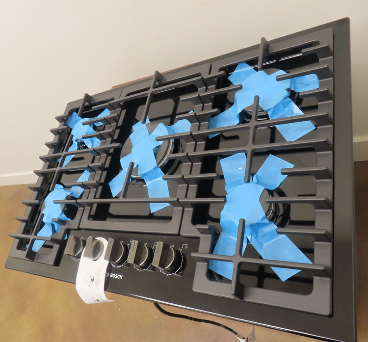 NIB Bosch 800 Series NGM8049UC 30 Inch Built-In Black Gas Cooktop Full Warranty