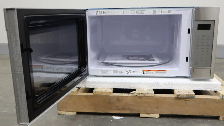 Thermador 24" Masterpiece Series 2.1 cu.ft. 10 Modes Built-In Microwave MBCS