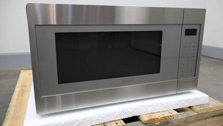 Thermador Masterpiece Series 24" SS 2.1 cu.ft. Built-In Microwave MBCS