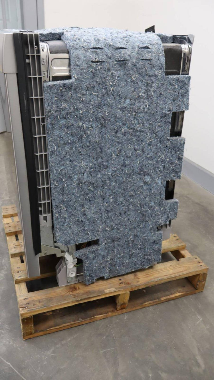 Bosch 100 Series 24 Inch Full Console Built-In Dishwasher SHE3AR75UC