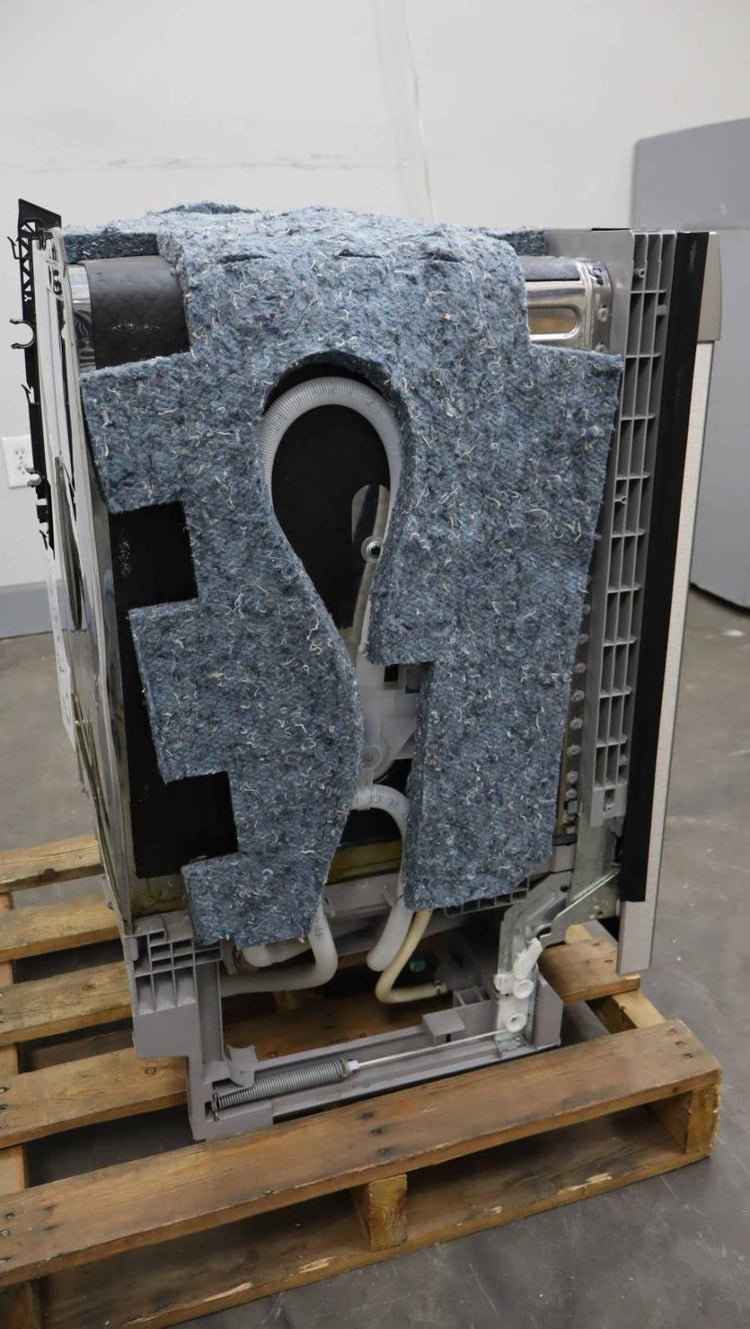 Bosch 100 Series 24 Inch Full Console Built-In Dishwasher SHE3AR75UC