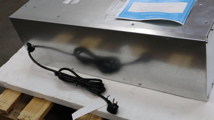 Thermador 30" PR 450 W heater 2.2 Cu.Ft Automatic Shut-Off Warming Drawer WD30WC