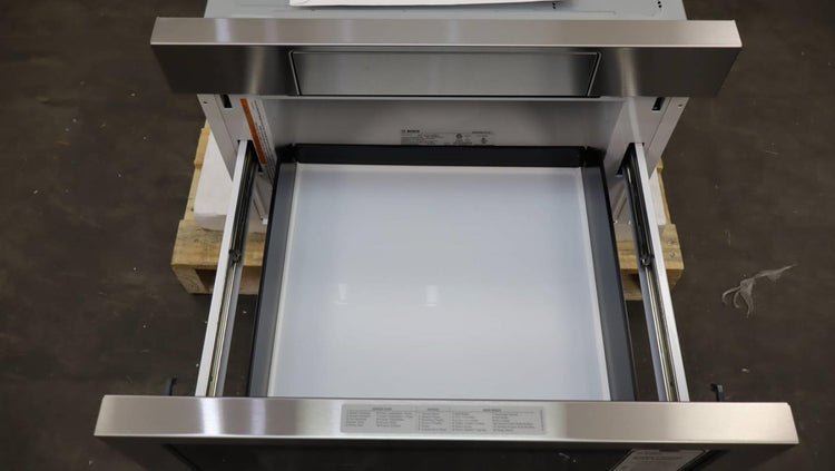 Bosch 800 Series 24" 1.2 Cu.Ft. Cap 950 Watt Smart Microwave Drawer HMD8454UC