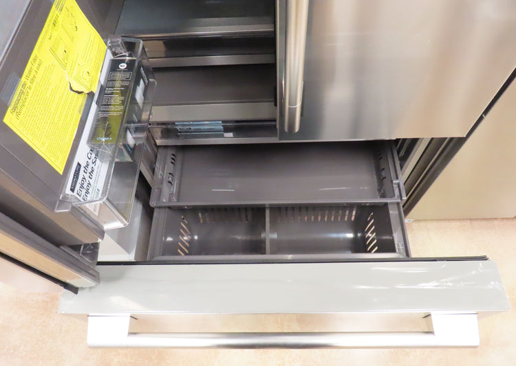 Signature Kitchen Suite SKSFD3613S 36in Counter-Depth French Door Refrigerator