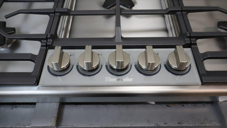 Thermador 36" Patented 5 Star Burner's QuickClean Stainless Cooktop SGSP365TS