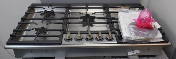 Thermador 36" Patented 5 Star Burner's QuickClean Stainless Cooktop SGSP365TS