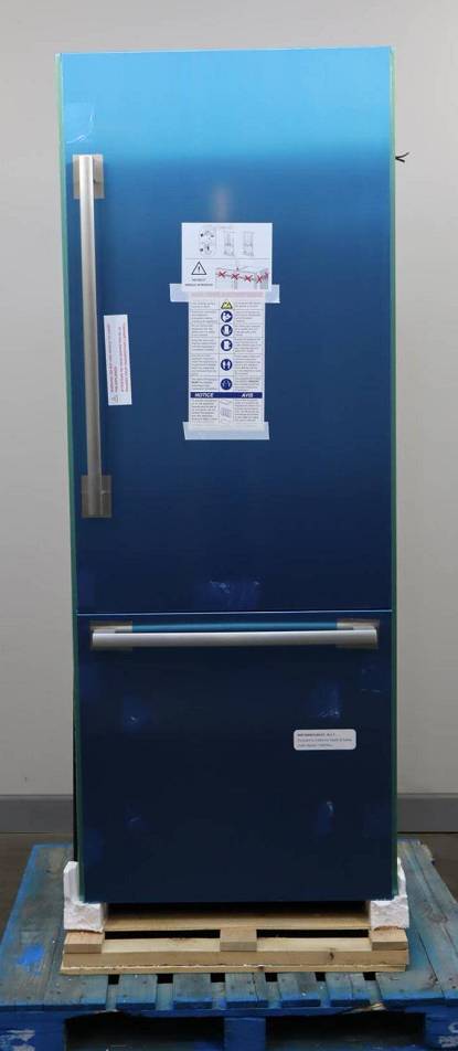 Bosch 30" Built-In Bottom Mount Benchmark Series Refrigerator B30BB935SS