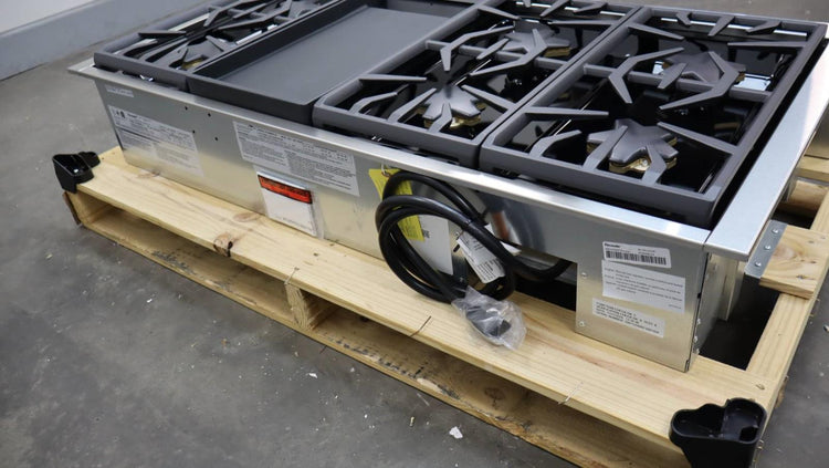 Thermador 48" Stainless 6 Star Burner Professional Series Rangetop PCG486WD