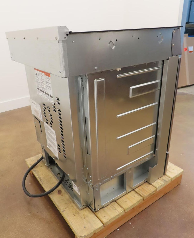 Bosch 800 Series HEI8056U 30" Warming Zone Slide-In Electric Range Pictures