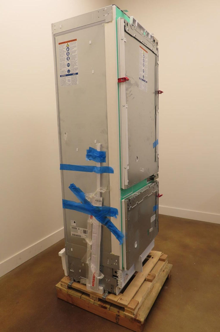 Gaggenau Vario 400 Series RB472705 30" Panel Ready Built-In Smart Refrigerator