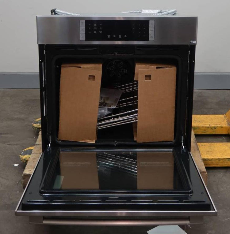 Bosch 30" SS Smart Wifi 4.6 Cap Single 800 Series Electric Wall Oven HBL8453UC