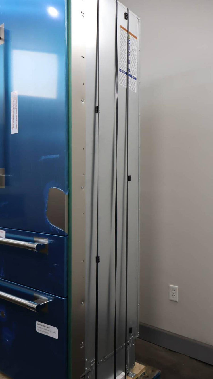 Thermador 42" 4-Door French Door Smart Freedom Collect Refrigerator T42BT120NS