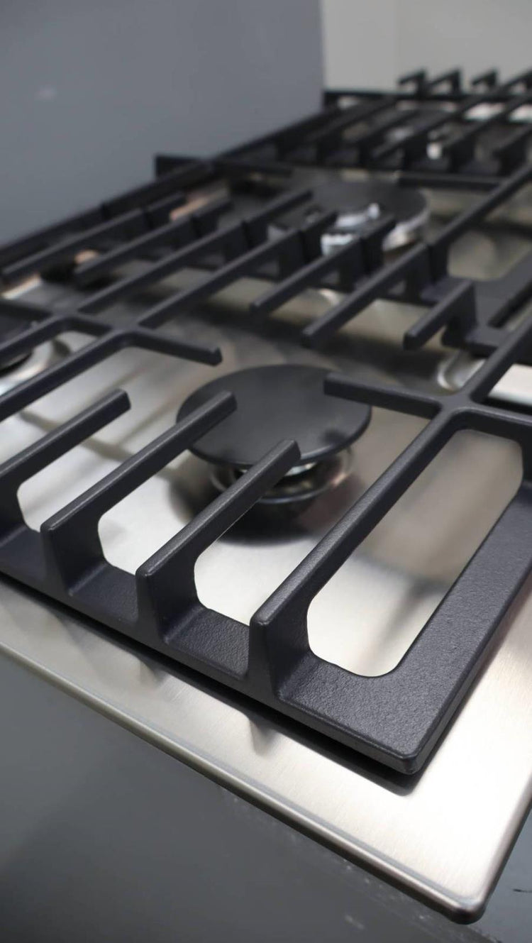 Bosch 800 Series 36" 5 Sealed Burners Built-In Gas Cooktop NGM8659UC
