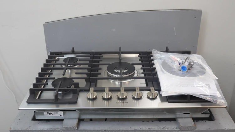 Bosch 30" 5 Sealed Burners Stainless Built-In 800 Series Gas Cooktop NGM8059UC