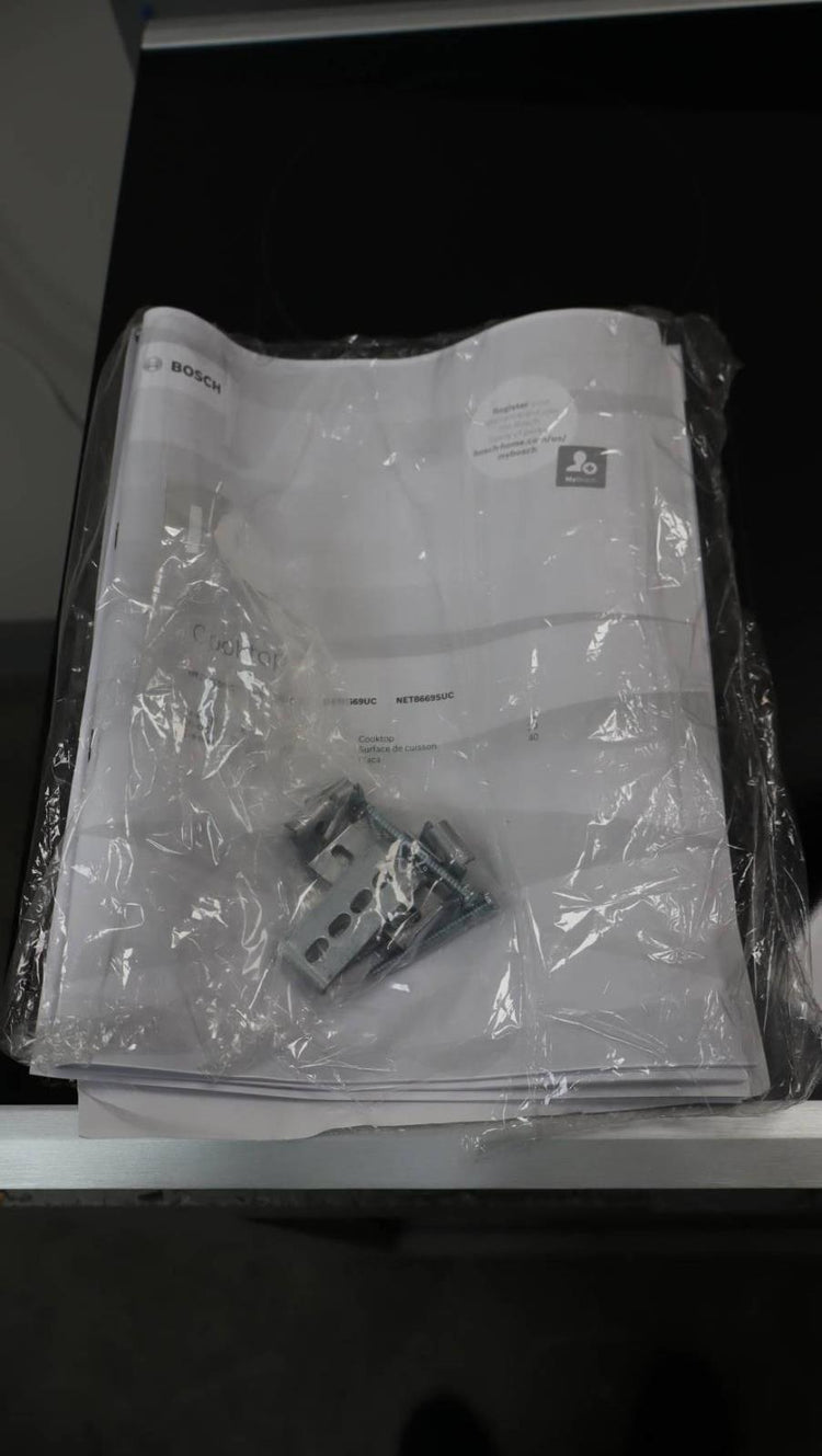 Bosch 30 Inch Smoothtop 4 Elements Electric 800 Series Cooktop NET8069SUC