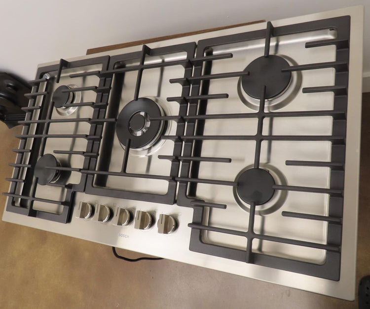 Bosch 800 Series NGM8659UC 36" Built-In Gas Cooktop with 5 Sealed Burners