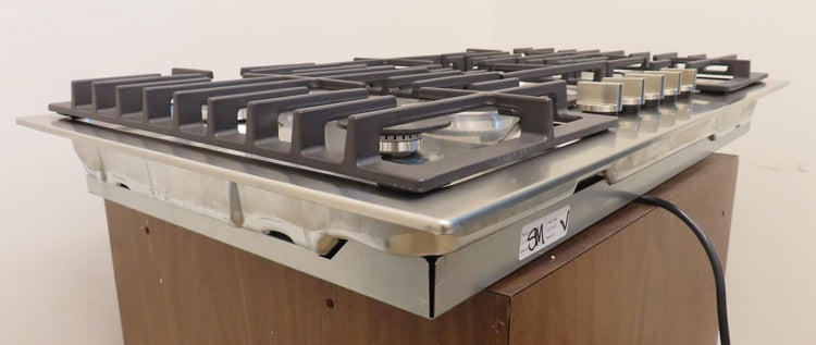 Bosch 800 Series NGM8659UC 36" Built-In Gas Cooktop with 5 Sealed Burners