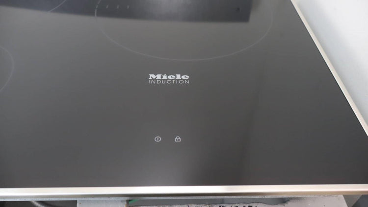 Miele 36" PowerFlex Tech 5 Cooking Zones Framed Induction Cooktop KM6370