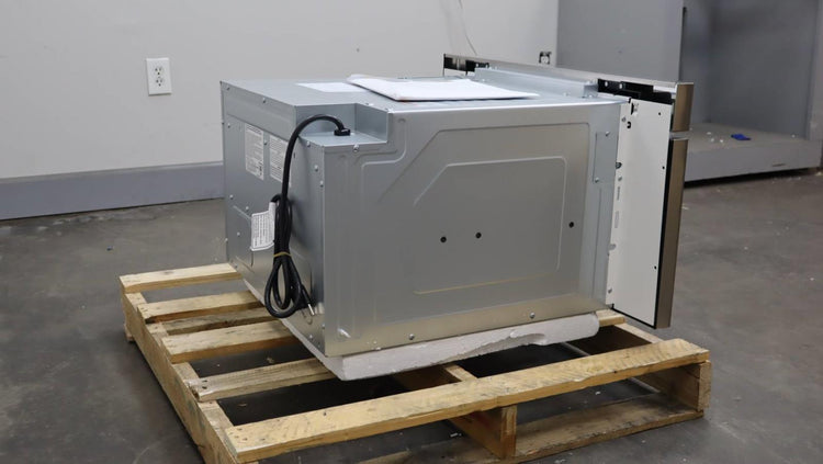 Bosch 800 Series 30" Tilt Display 1.2 CuFt Smart Microwave Drawer HMD8054UC