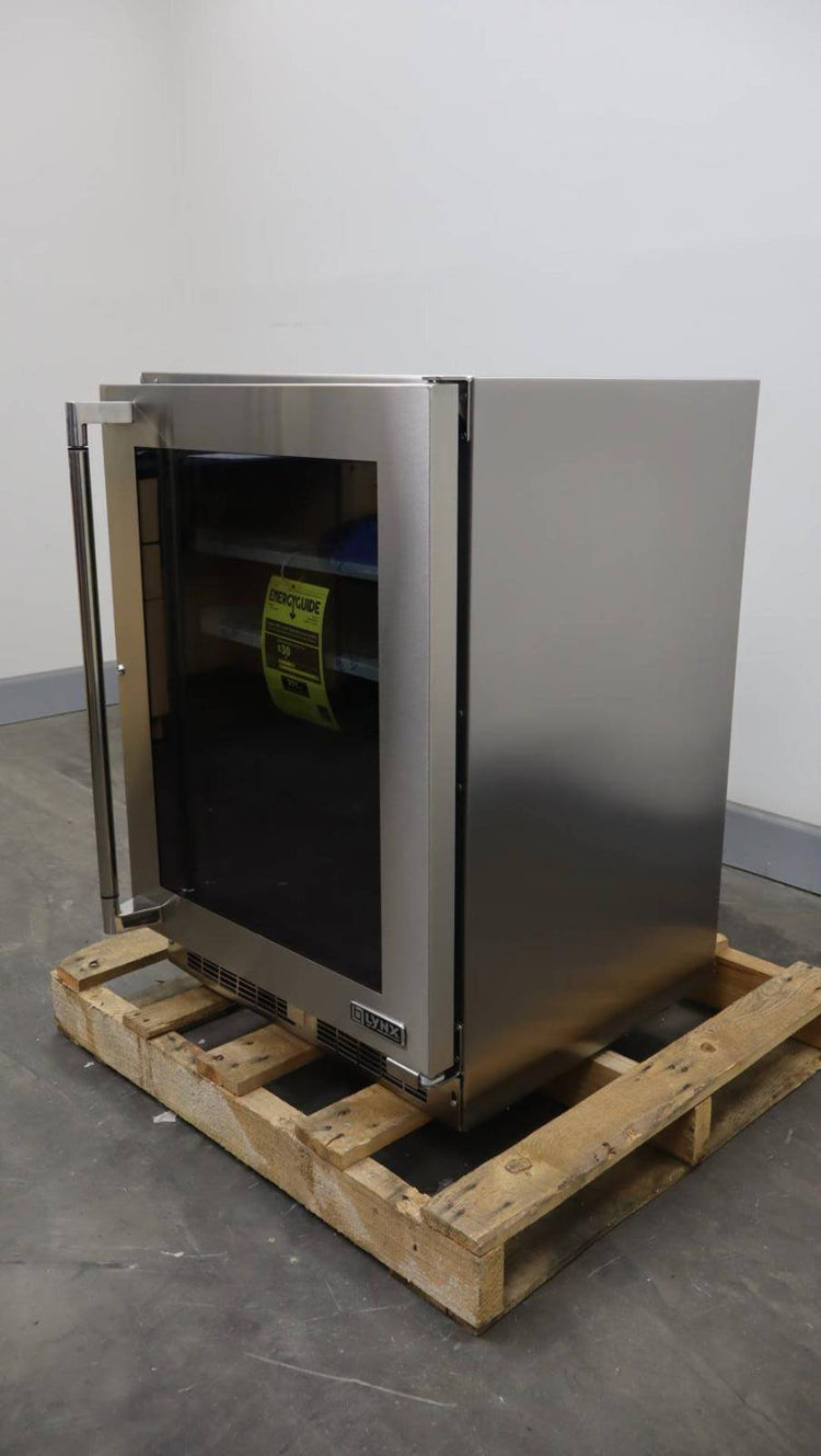 Lynx 24 Inch SS Built-In All Refrigerator 5.3 Cu. Ft. Capacity LN24REFGR