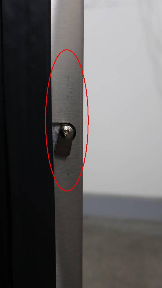 Lynx 24 Inch SS Built-In All Refrigerator 5.3 Cu. Ft. Capacity LN24REFGR