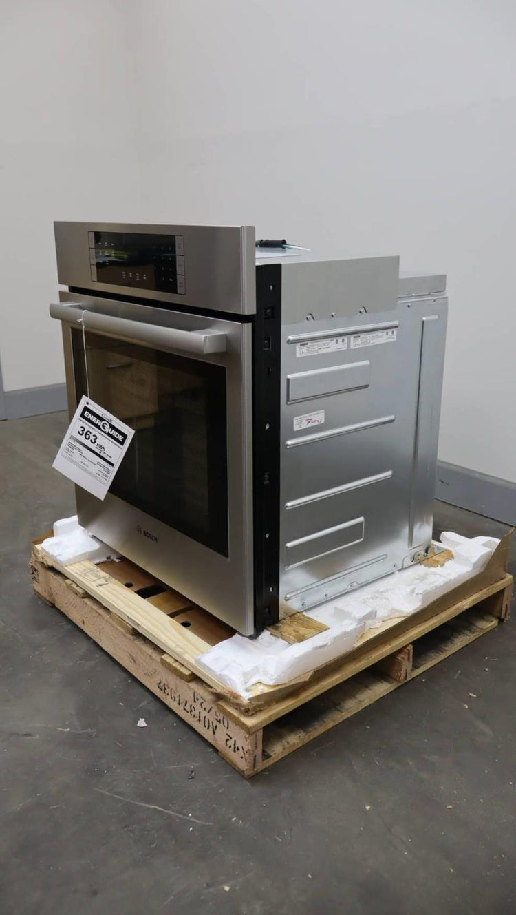 Bosch 27" 4.1 cu.ft Convection Single 800 Series Electric Wall Oven HBN8451UC