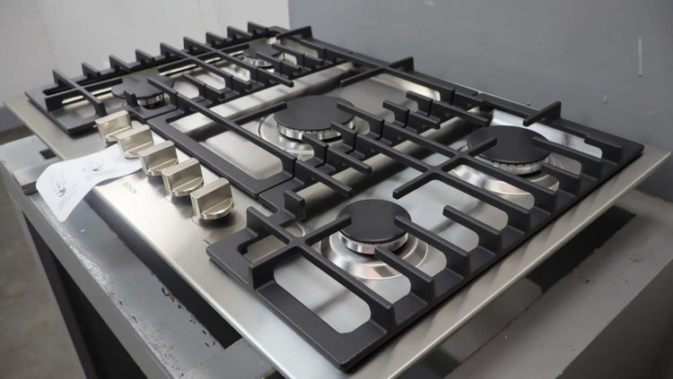 Bosch 30" Red LED Light 5 Sealed Burners 500 Series Gas Cooktop NGM5059UC