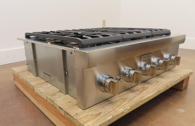 Thermador Professional Series PCG305W 30" Gas Rangetop 5 Pedestal Star®Burners