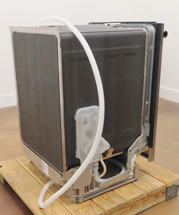 Thermador Emerald Series DWHD560CFP 24" Fully Integrated Smart Dishwasher