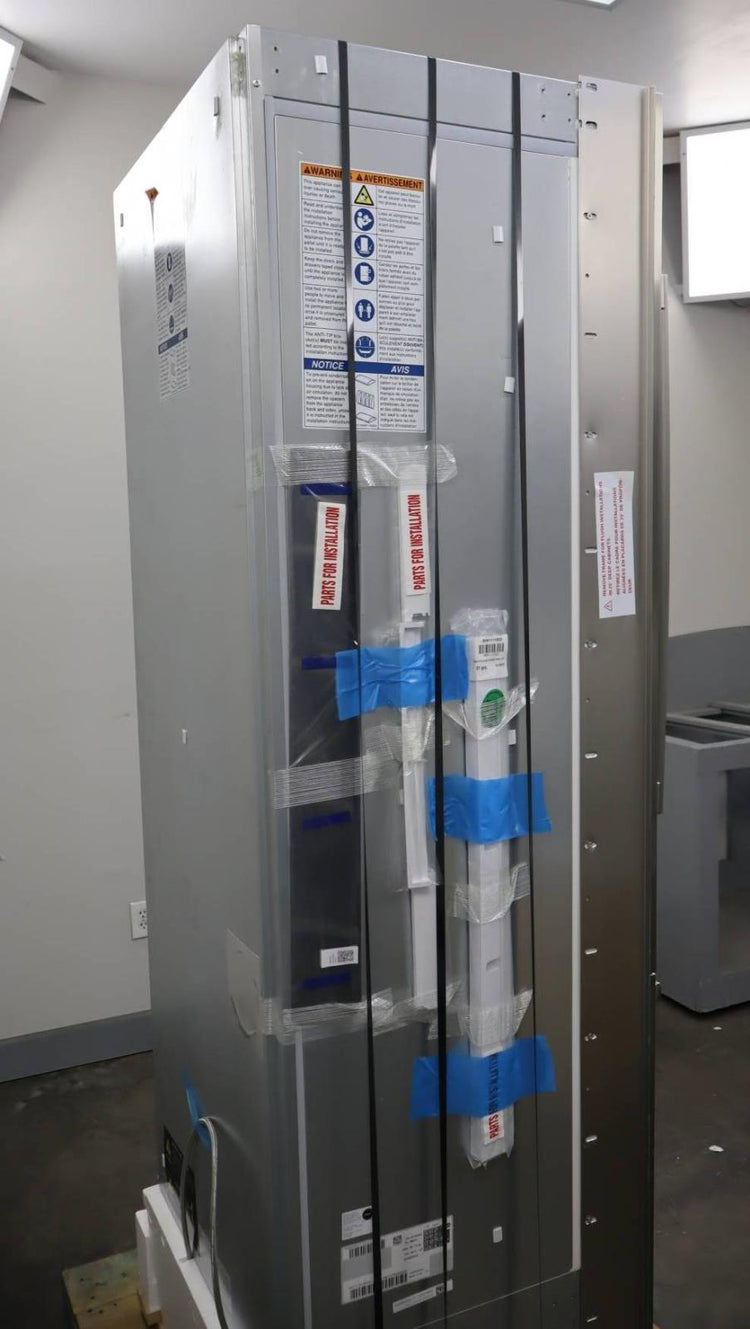 Bosch Benchmark Series 30" Built-In Bottom Mount Refrigerator B30BB935SS