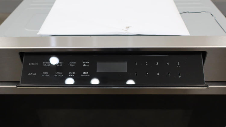 Bosch 30" Tilt Display 1.2 Cu.Ft. Smart 800 Series Microwave Drawer HMD8054UC