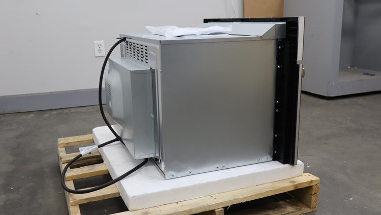 Bosch 800 Series 30" SpeedChef True Convection Sensor Cook SS Oven HMC80152UC