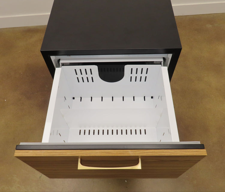 XO XOU24RDO 24" Built-In Under-Counter Beverage Refrigerator Drawers