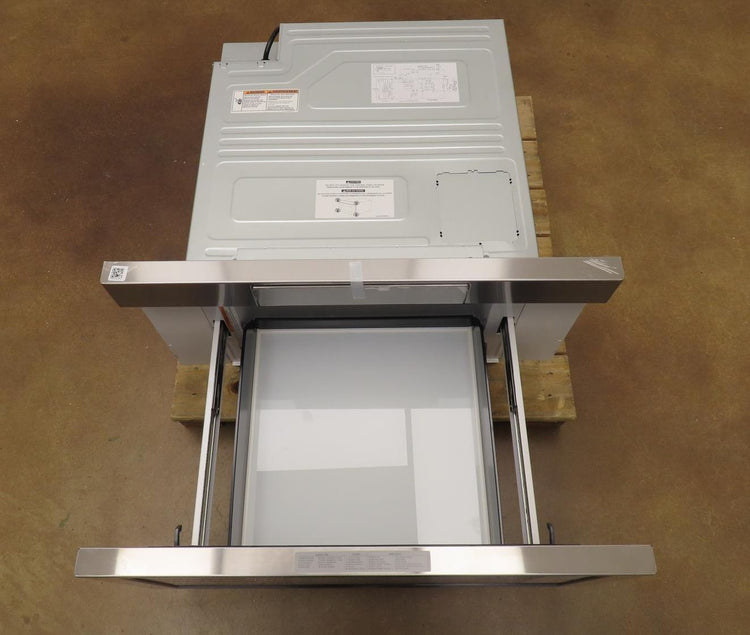 Bosch 800 Series HMD8054UC 30" Tilt Display 1.2 Cu.Ft Smart Microwave Drawer